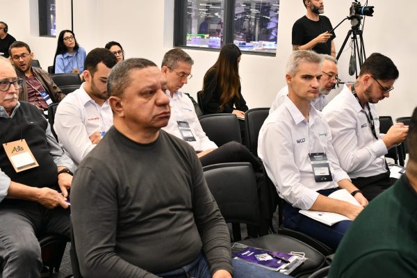 MAU_8837.jpg