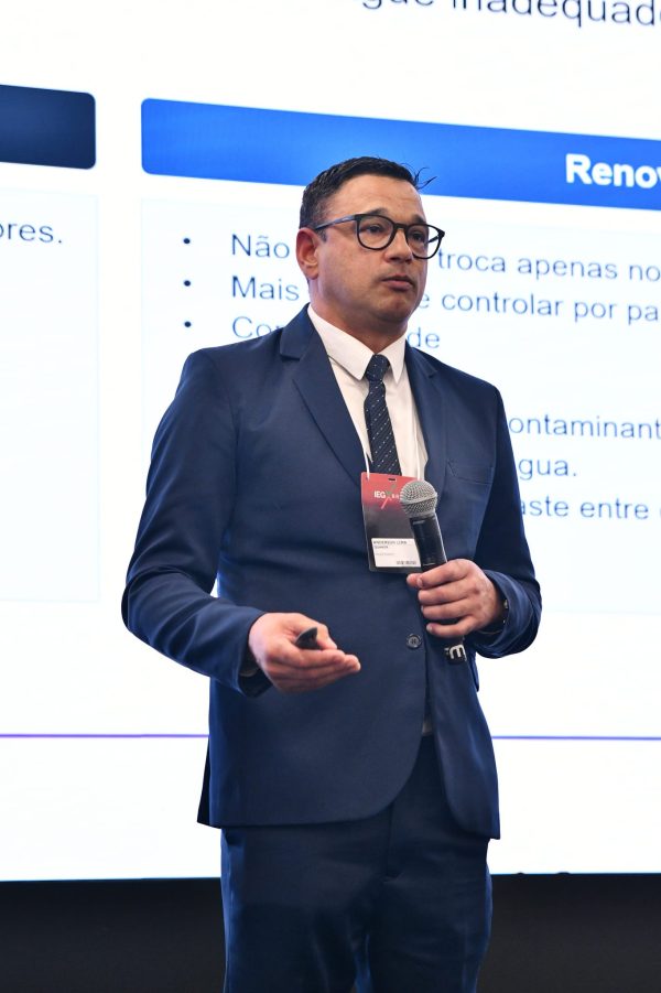 MAU_8947.jpg